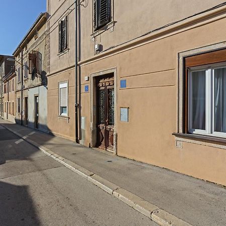 Rich Apartment Pula Exterior foto