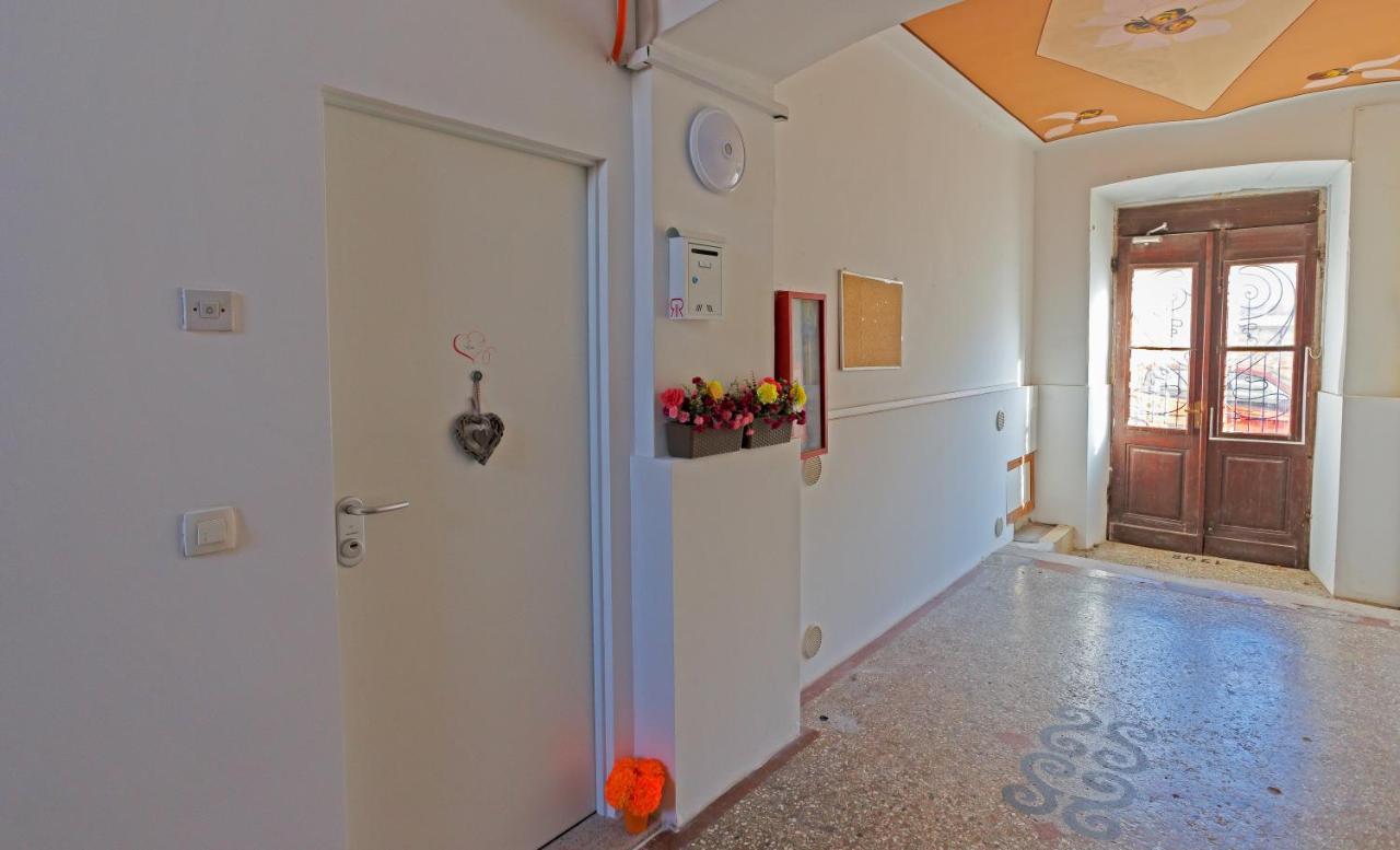 Rich Apartment Pula Exterior foto