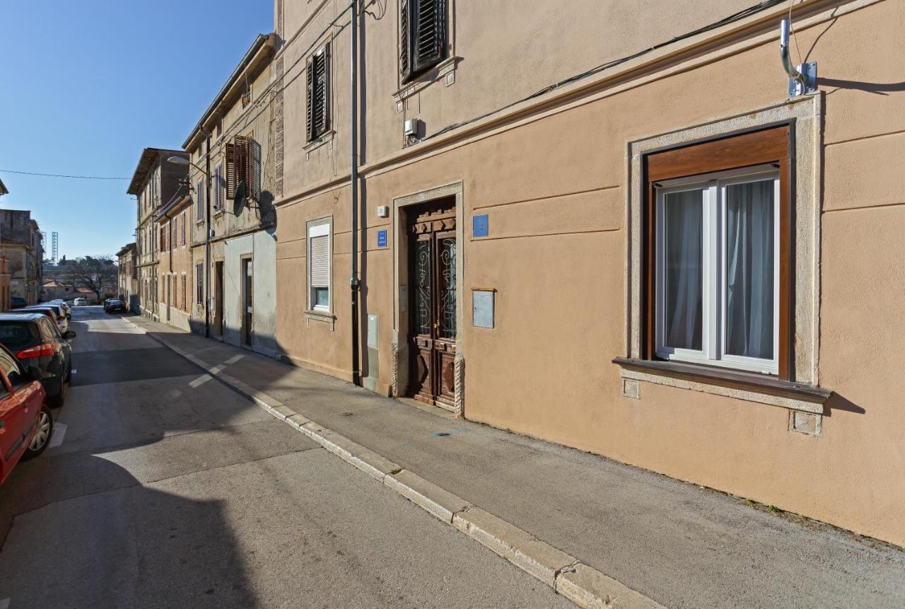 Rich Apartment Pula Exterior foto